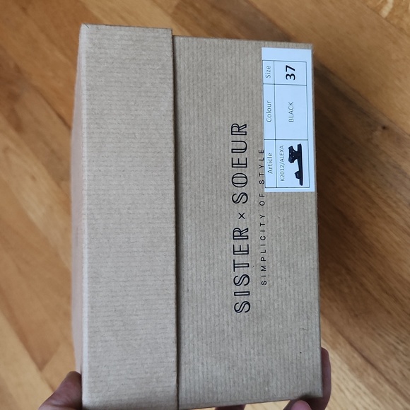 Sister x Soeur Alexa Sandals Black - Picture 6 of 7